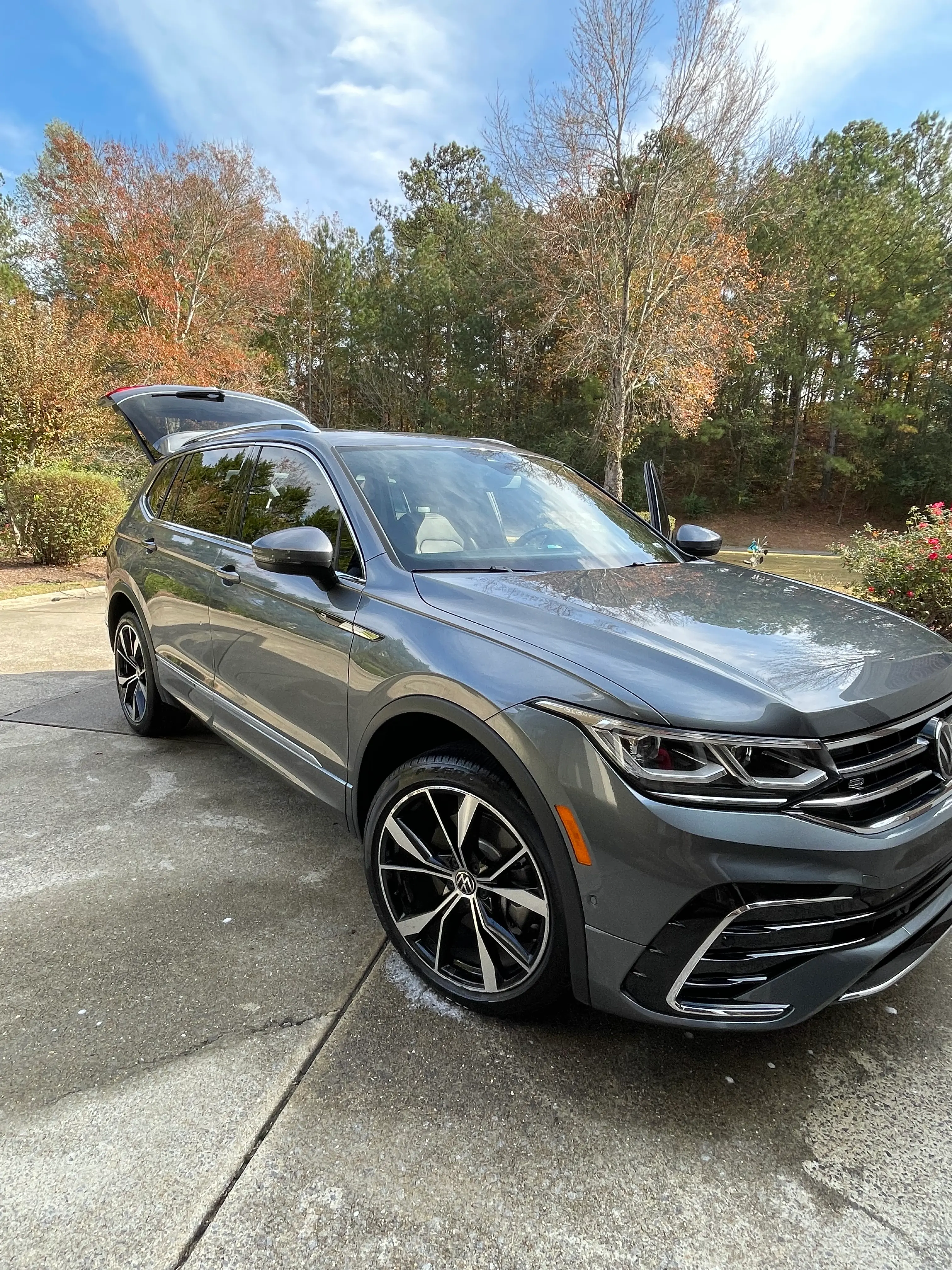 VW SUV – Exterior Detail